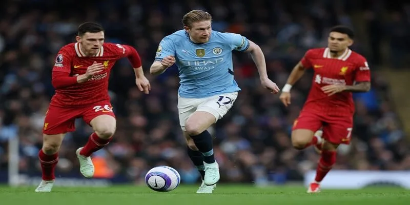 Dù phong độ thi đấu có phần sa sút nhưng Kevin De Bruyne vẫn được coi là linh hồn tuyến giữa