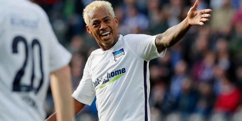 Marcelinho Paraíba có phong cách thi đấu uyển chuyển